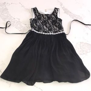 Girls dress